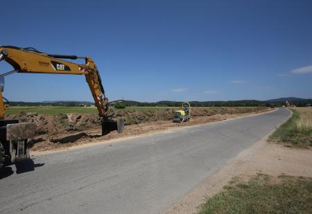 ZAČETEK GRADNJE KOLESARSKE POTI CERKNICA DOLENJE JEZERO 06 FOTO LJUBO VUKELIČ